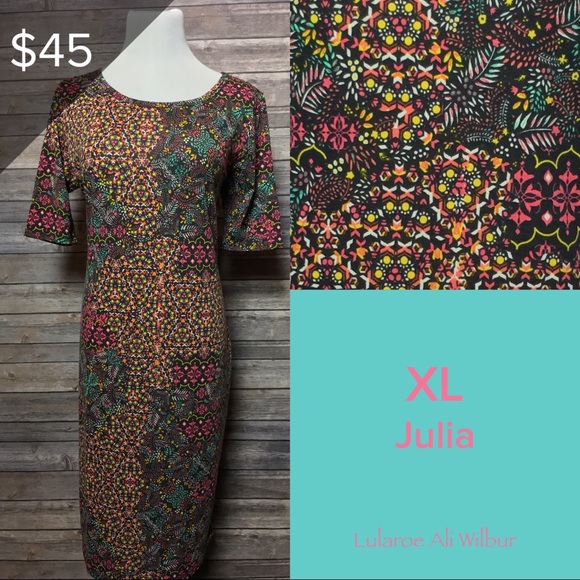 Lularoe Julia - Picture 1 of 1